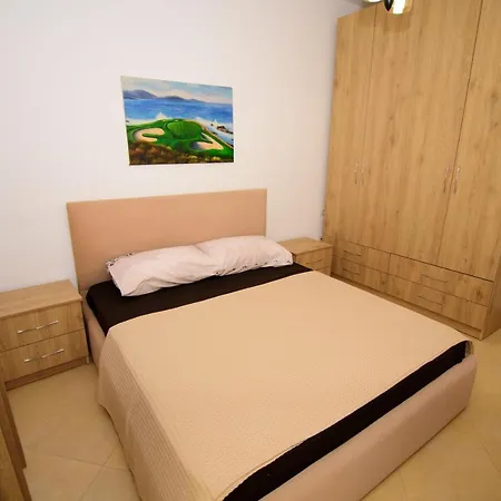 شقة Apartament Deti Blu 2 فلورا