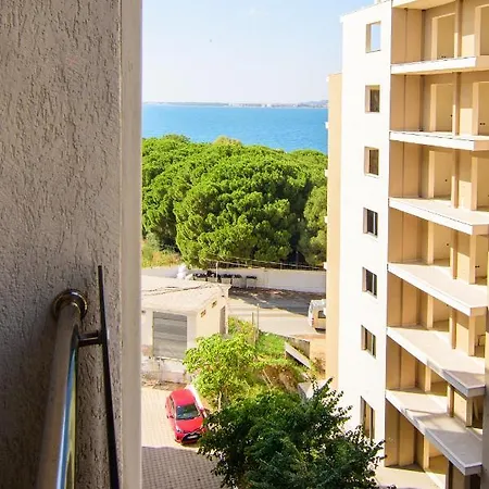 Apartament Deti Blu 2 * فلورا